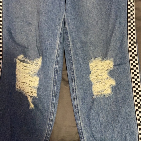 ☆Blue straight leg jeans, size 9, checkered side panels - Picture 3 of 3